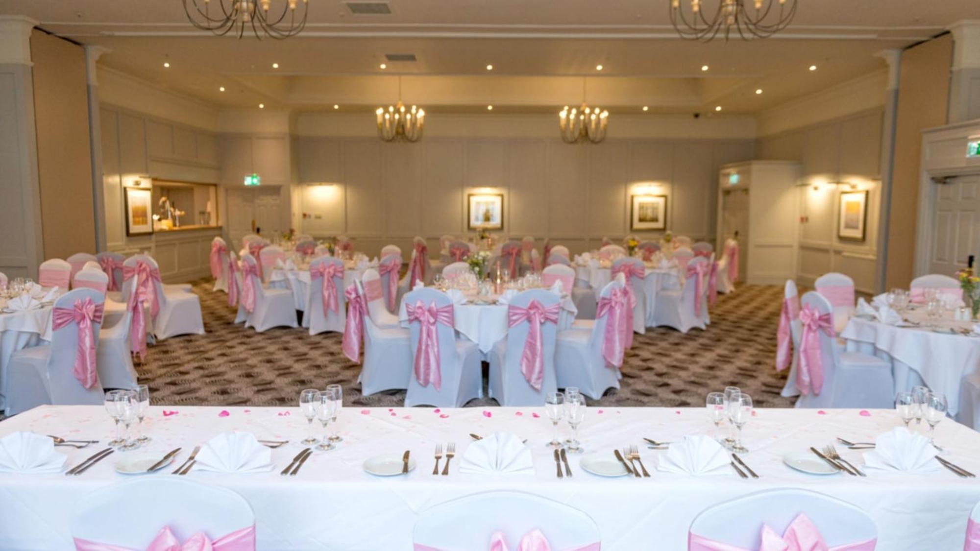 Holiday Inn Milton Keynes East M1 Junc 14 By Ihg Eksteriør billede